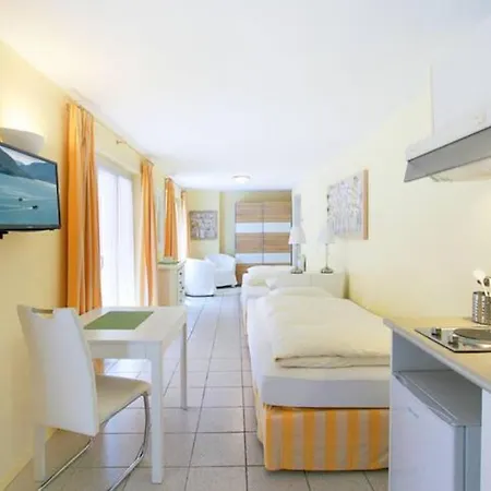 Depandance Garni Golf דירה אסקונה