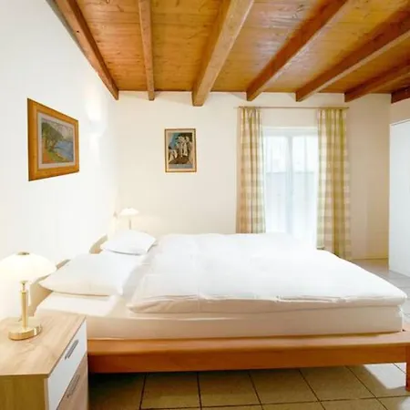 Depandance Garni Golf דירה *